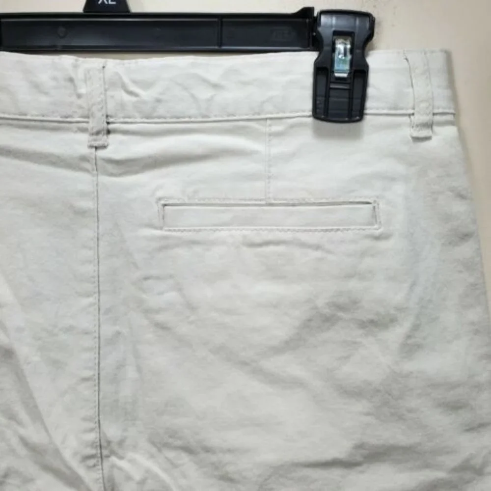Old Navy tan beige khaki bermuda shorts girls sz 14 Plus zip fly flat adj‎ waist